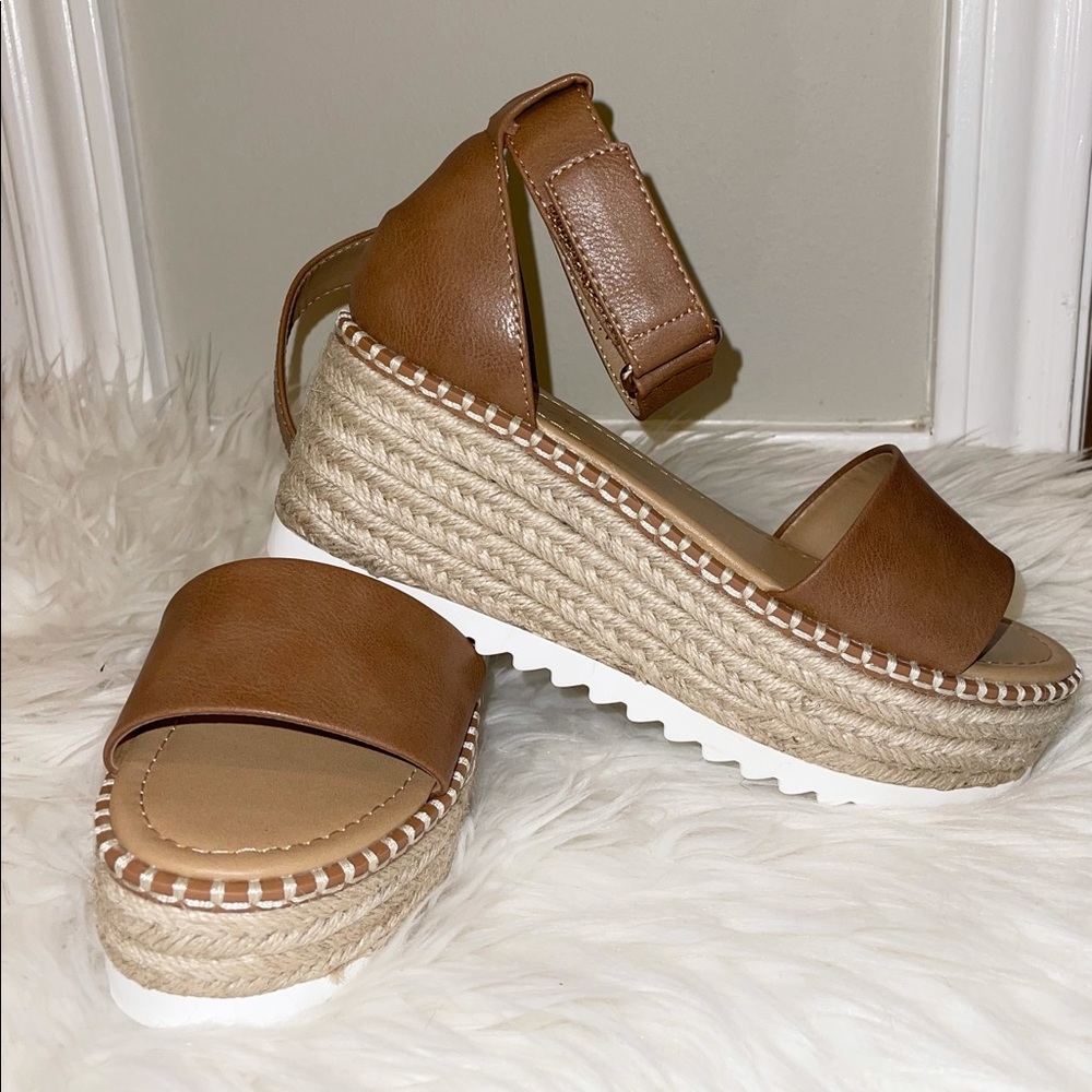 Woman’s espadrille wedge sandals brown new size7.5